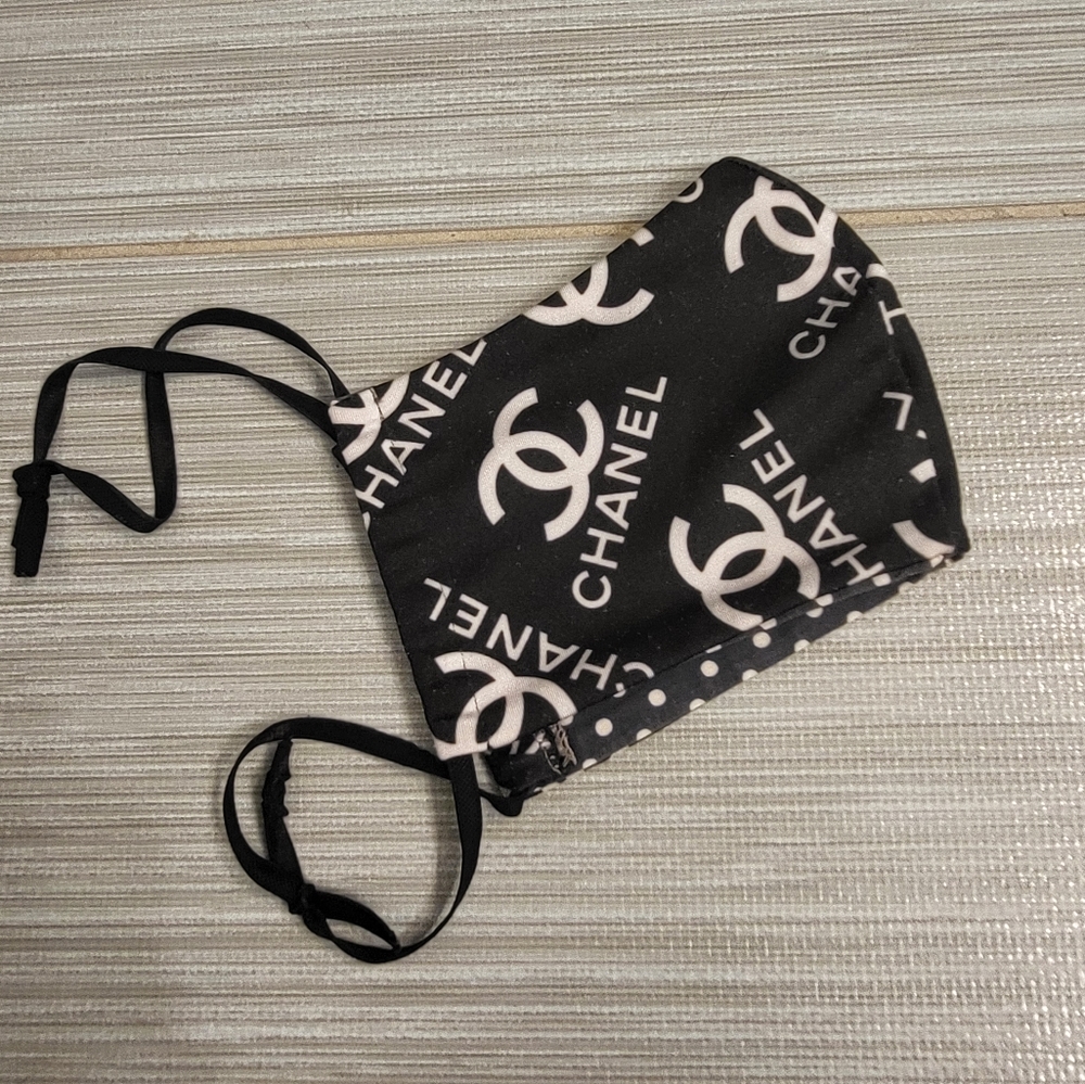 Black & White face mask
